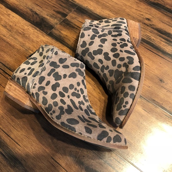 dolce vita animal print booties